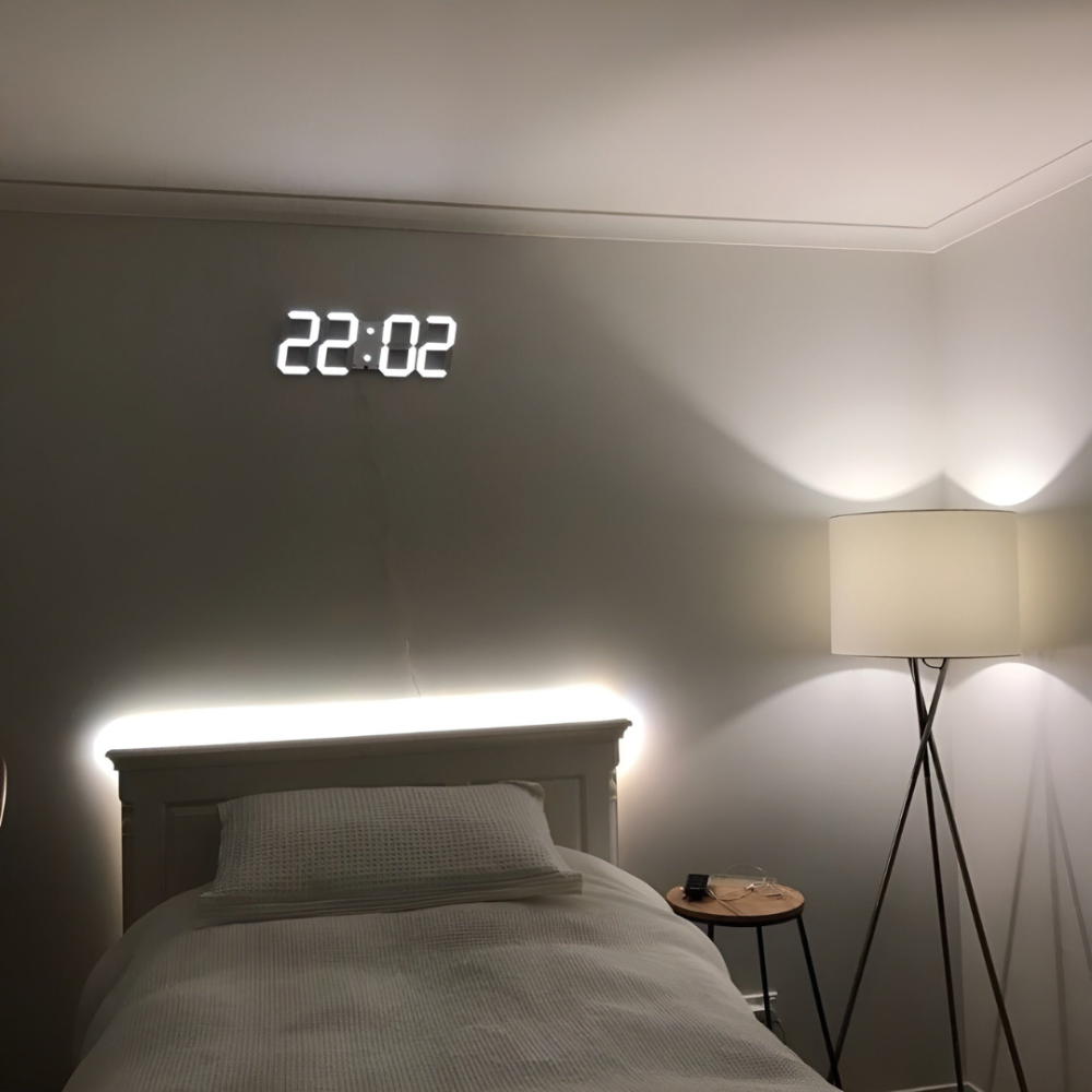 Jasny nowoczesny cyfrowy zegar LED ścienny