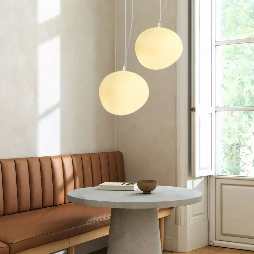 Artystyczna lampa wisząca z matowego szkła z kamykami do jadalni i salonów - Image 3