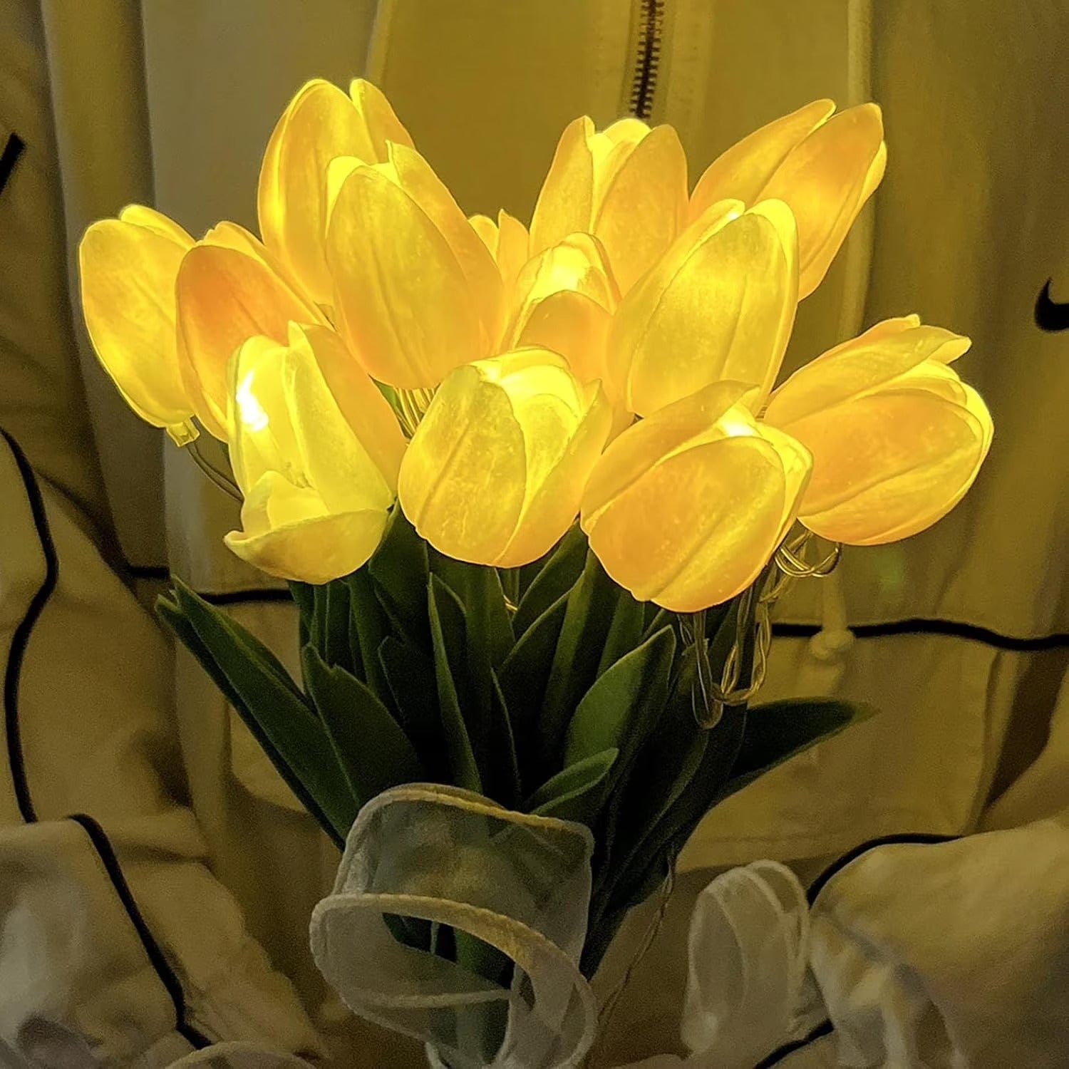 Lampka nocna LED na baterie – romantyczny dekoracyjny bukiet tulipanów, ciepłe światło - Image 10