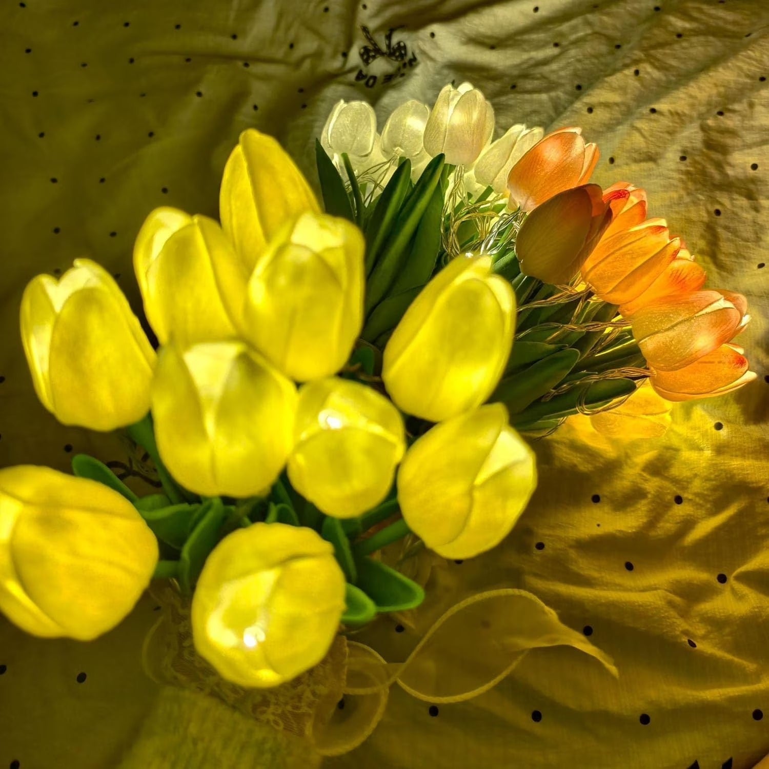 Lampka nocna LED na baterie – romantyczny dekoracyjny bukiet tulipanów, ciepłe światło - Image 6