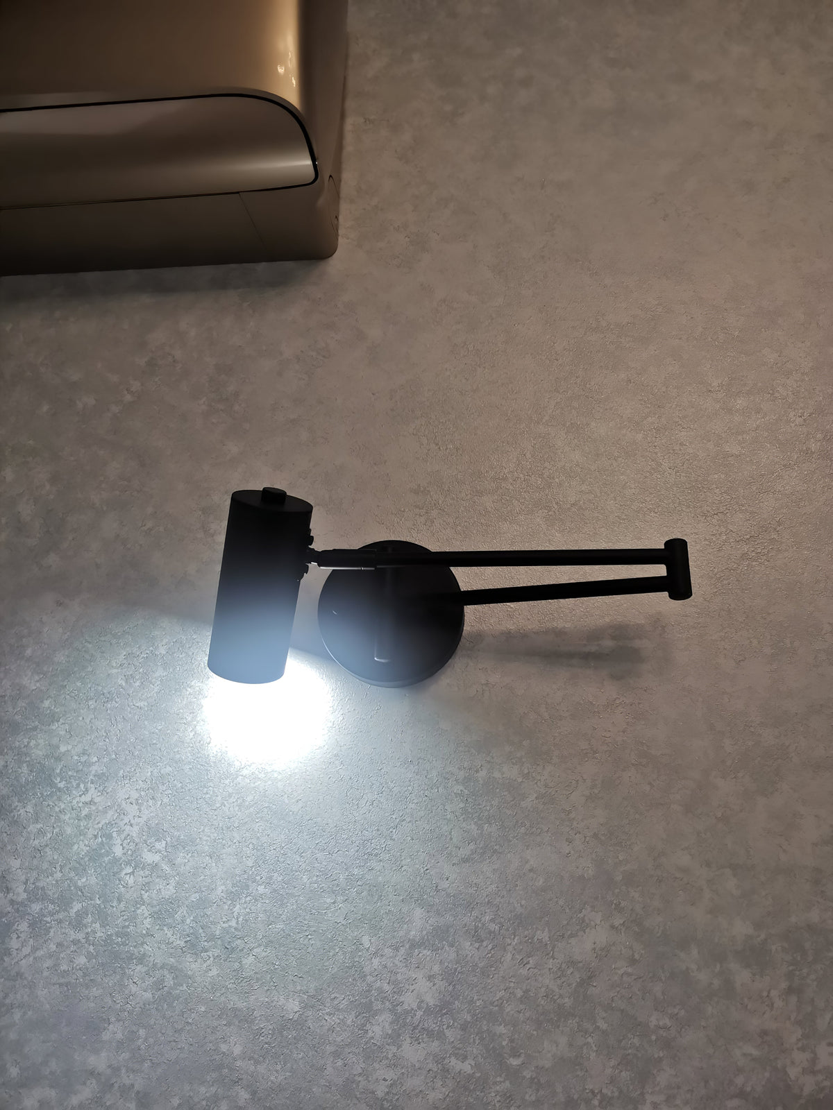 Nowoczesna Lampa Ścienna LED do Domu - Image 20