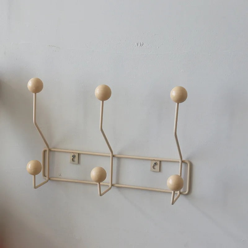 Minimalistyczny Drewniany Wieszak Ścienny z Haczykami - Image 7